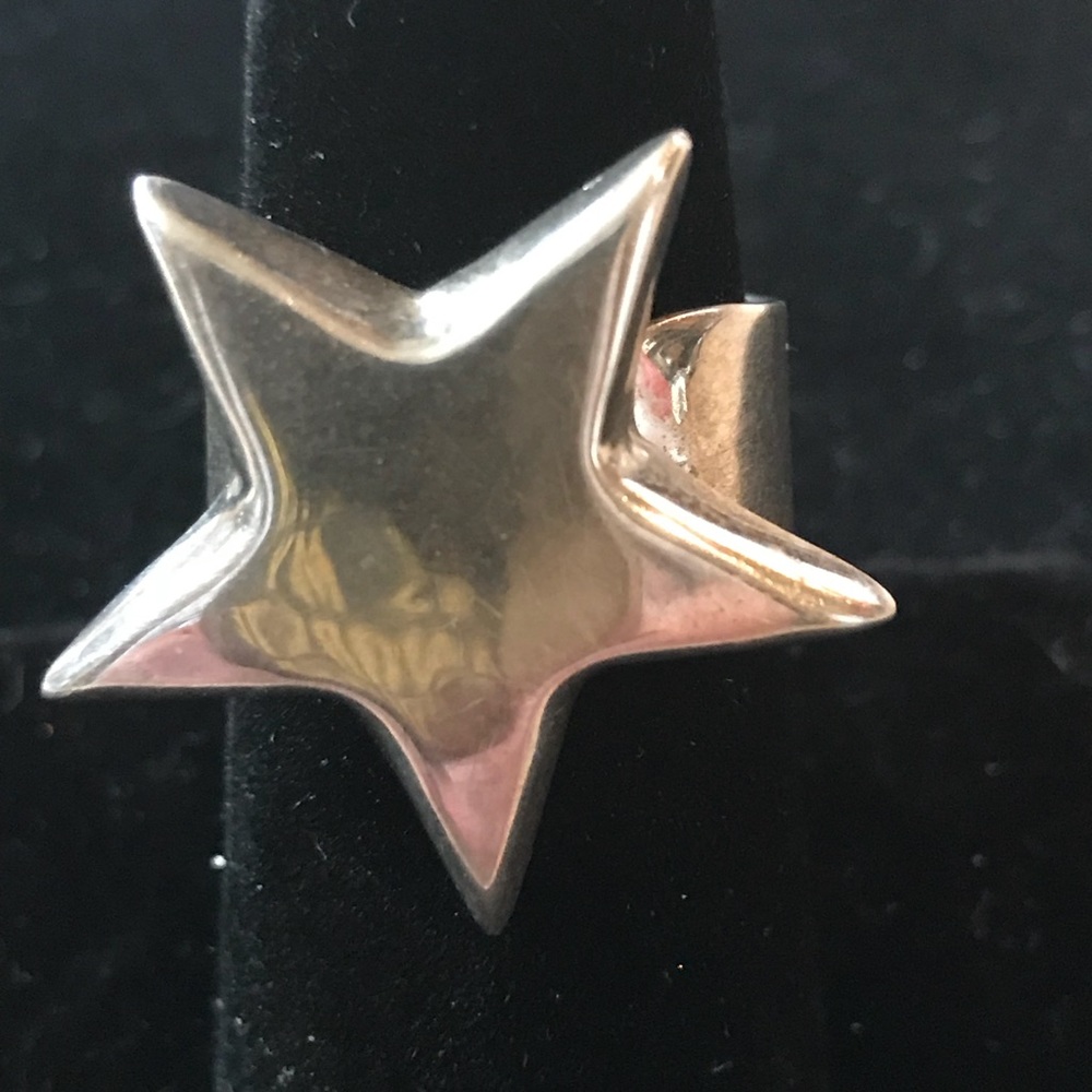 Star ring